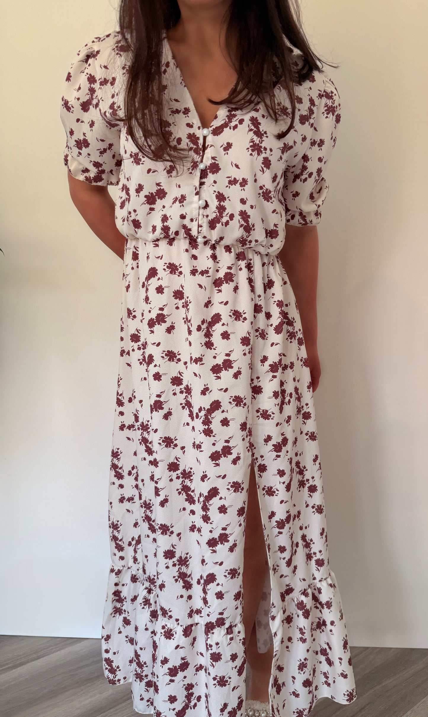 Amaris Midi Dress in Beige Floral